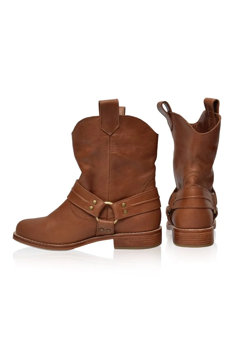 Cali Leather Boots in Vintage Camel