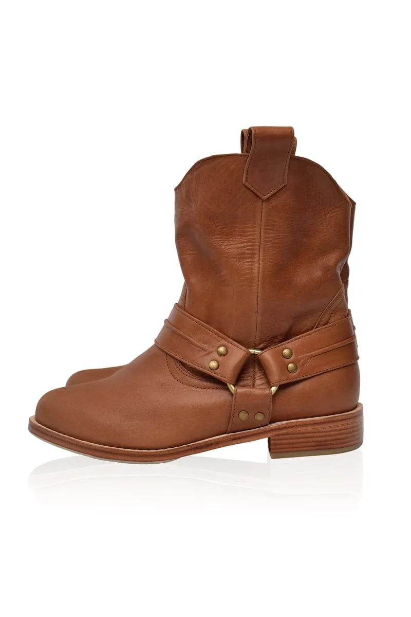 Cali Leather Boots in Vintage Camel