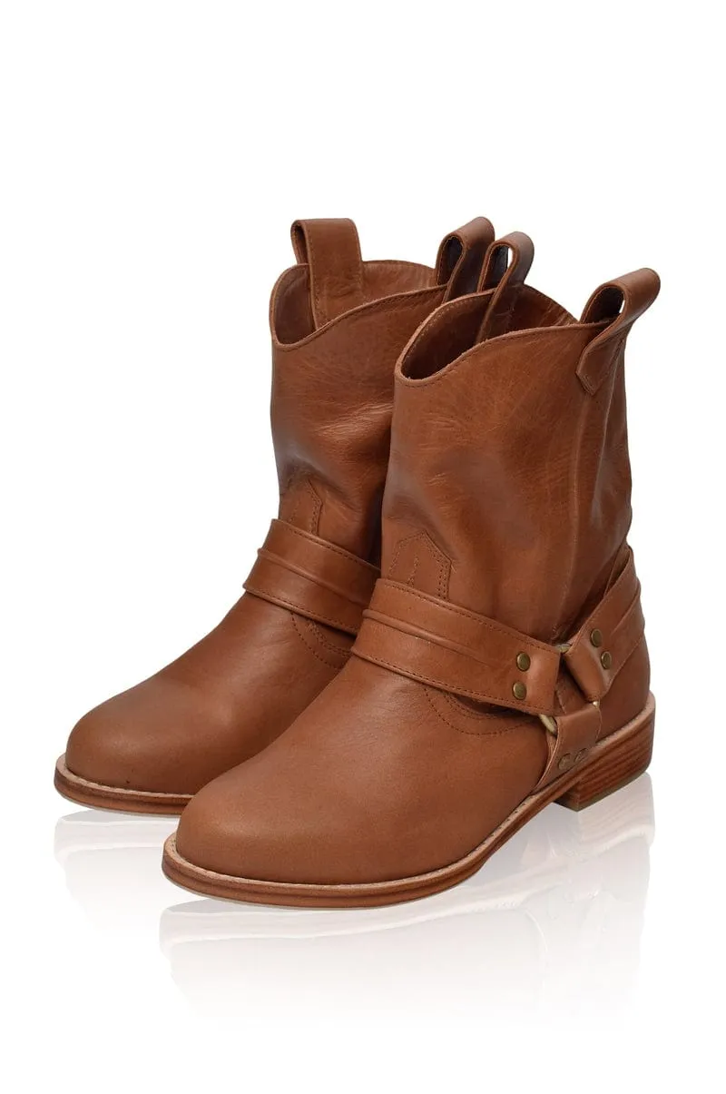 Cali Leather Boots in Vintage Camel