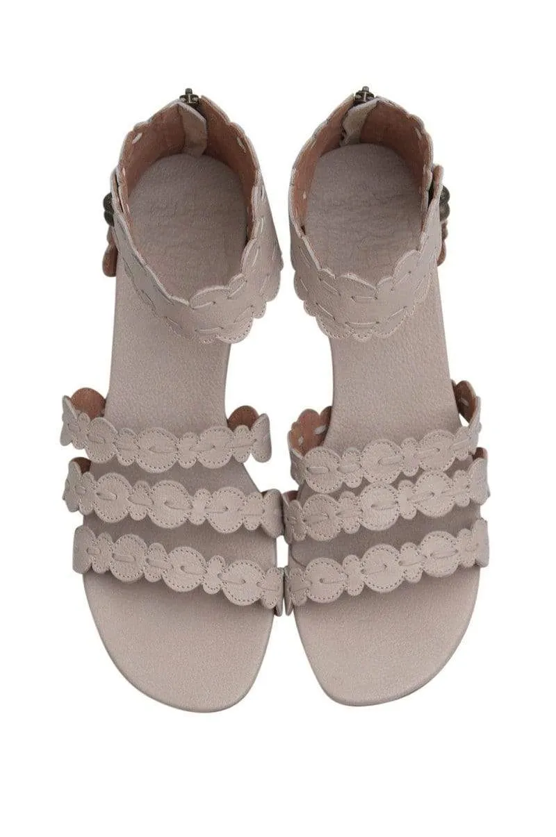 Seaside Leather Sandals in Ivory